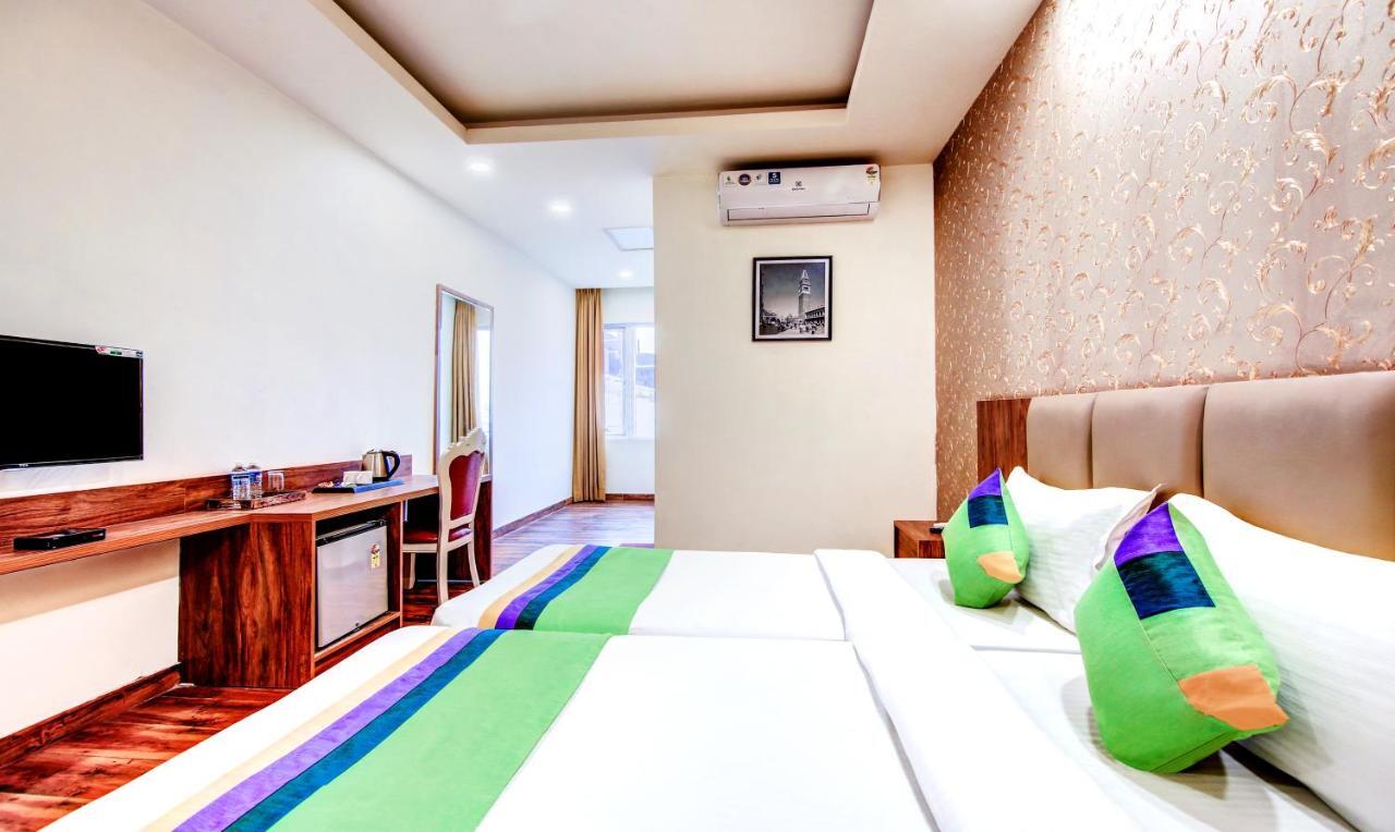 All Heavens Gold New Delhi Ngoại thất bức ảnh